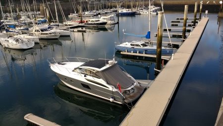 "A" pontoon for visitors. Largest fingers are near the entrance gate.