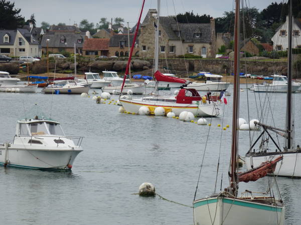We presume these are the visitors buoys