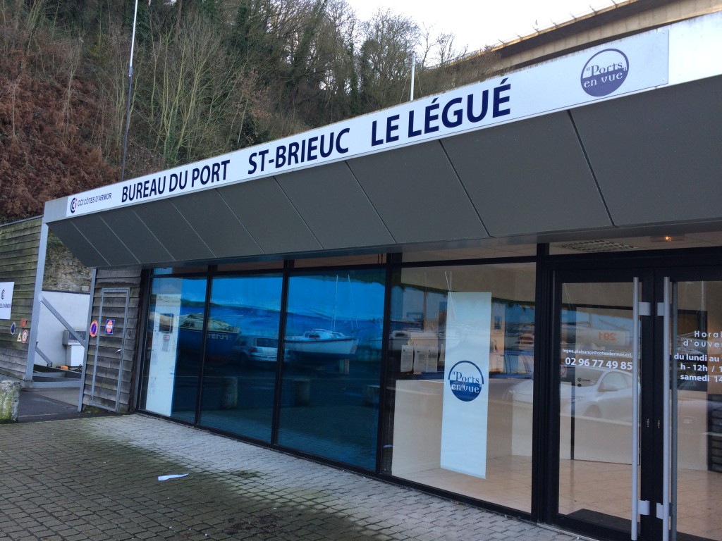 Le Legue Marina Office